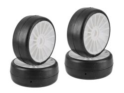 SP 1:8 Komplettrad GT Slick Hohlkammer – 4 Stück, DMC Homologation 2026, V2 Medium Mischung