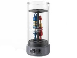 Mit dem neuen Shock Oil Bubble Buster präsentiert SkyRC ein innovatives und kompaktes Vakuum-Entgasungswerkzeug, das speziell entwickelt wurde, um RC-Racers zu einem deutlich konsistenteren und präziseren Fahrwerksverhalten zu verhelfen.